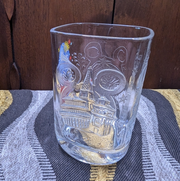 Disney Y2K Walt Disney World Year 2000 McDonald's Commemorative Glass - Picture 2 of 6